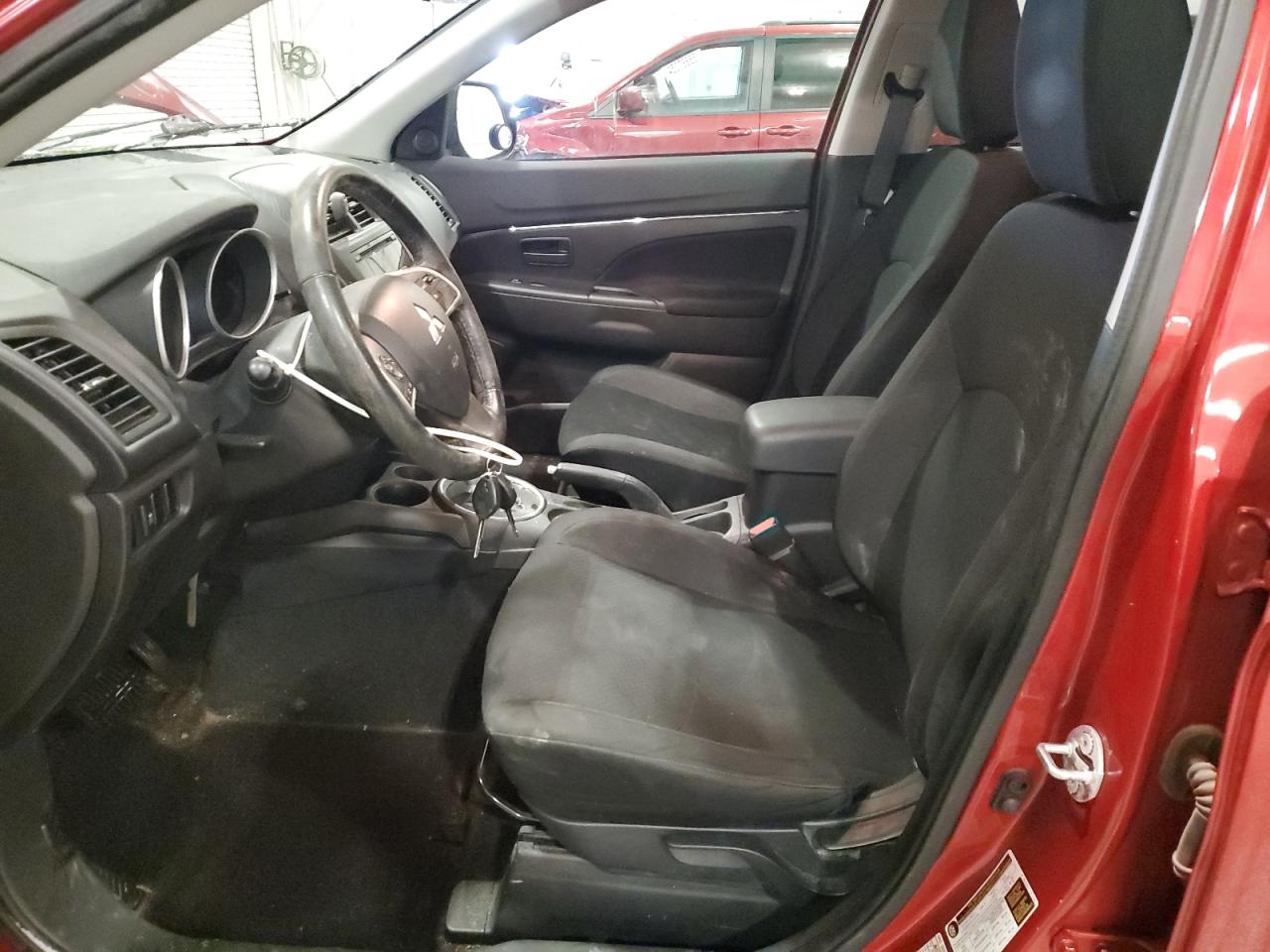 2015 Mitsubishi Outlander - Image 7