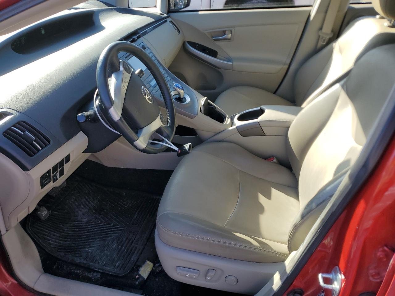 2014 Toyota Prius - Image 7
