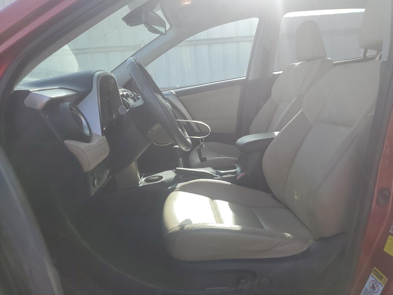 2014 Toyota RAV 4 - Image 7