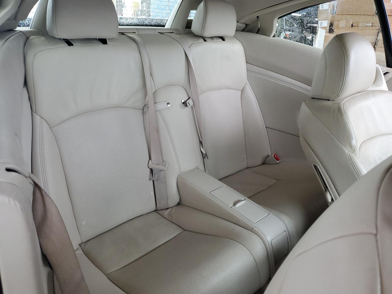 2014 Lexus IS - Image 10