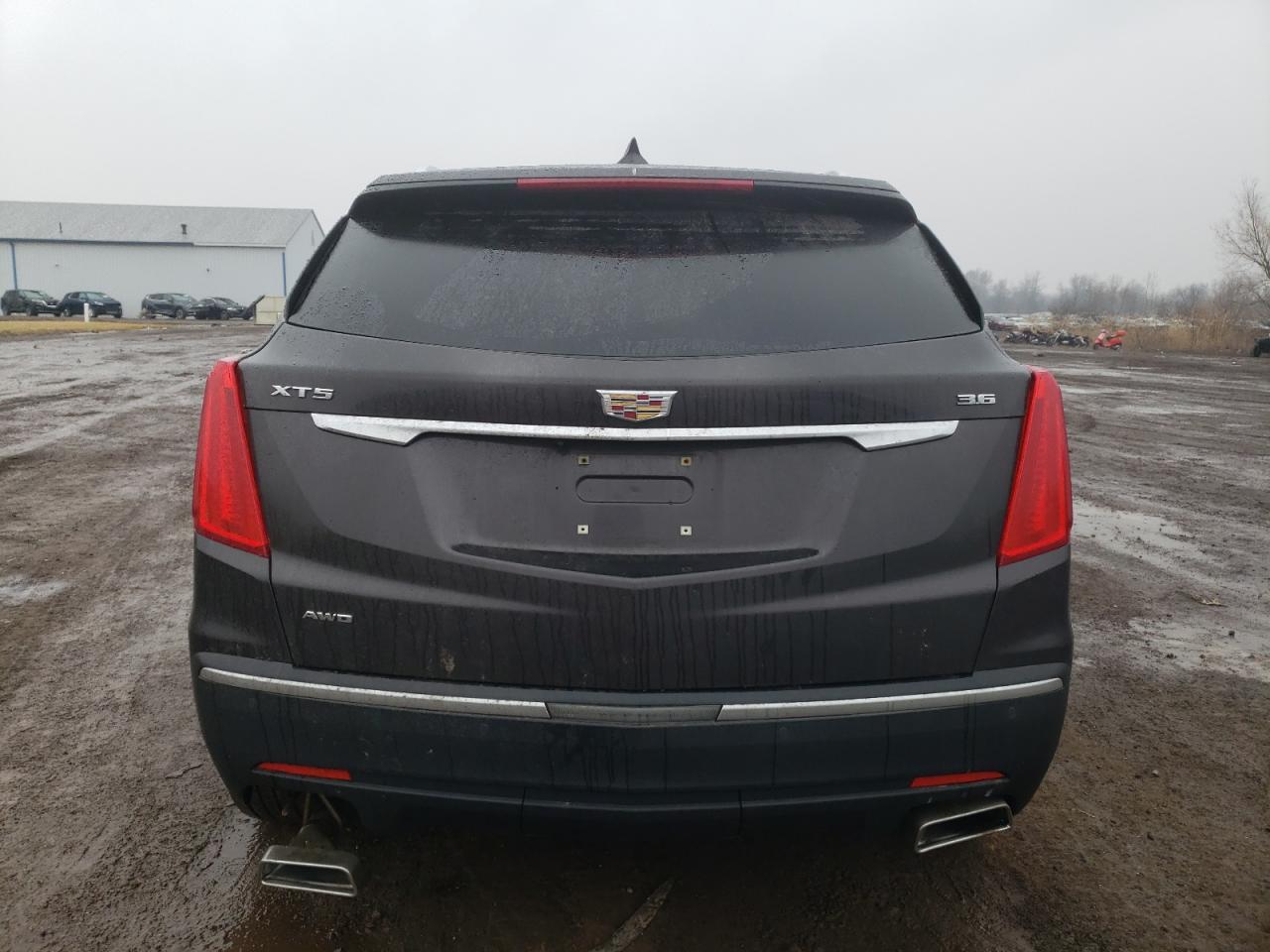 2018 Cadillac XT5 - Image 6