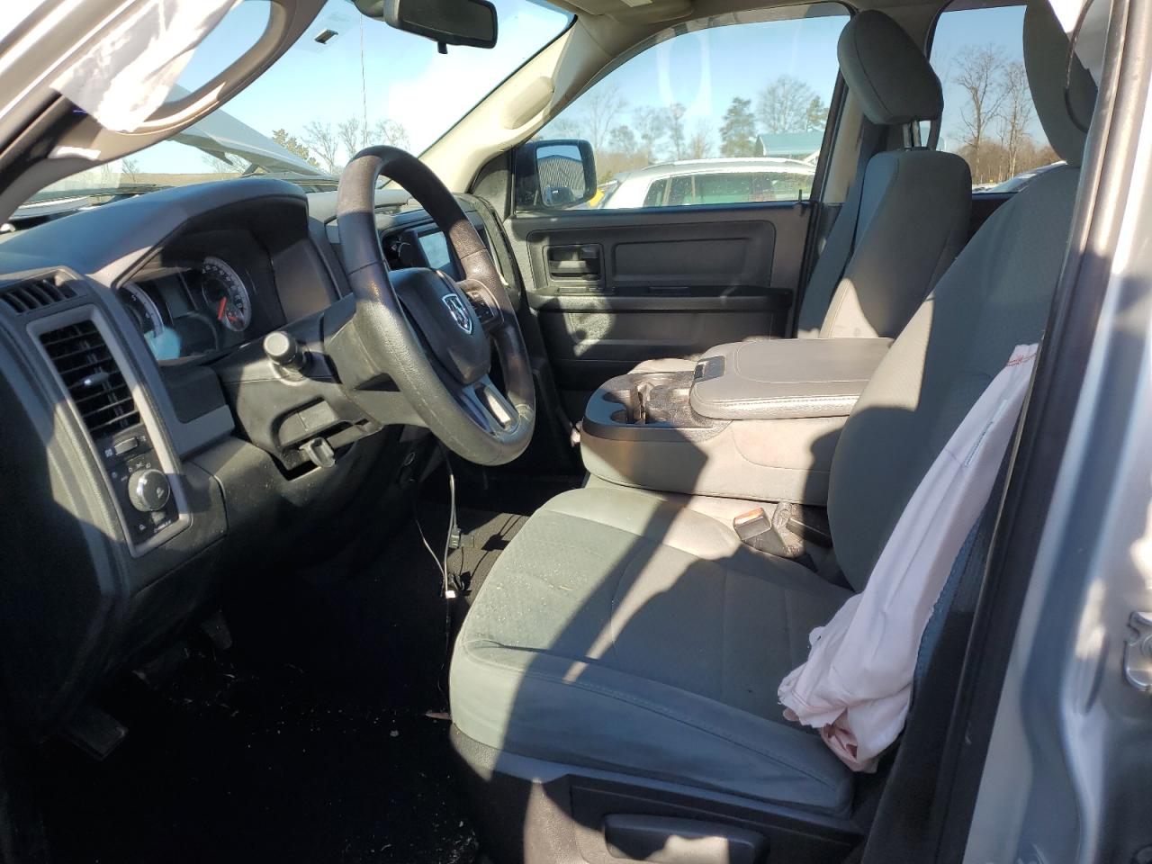 2016 RAM 1500 - Image 7