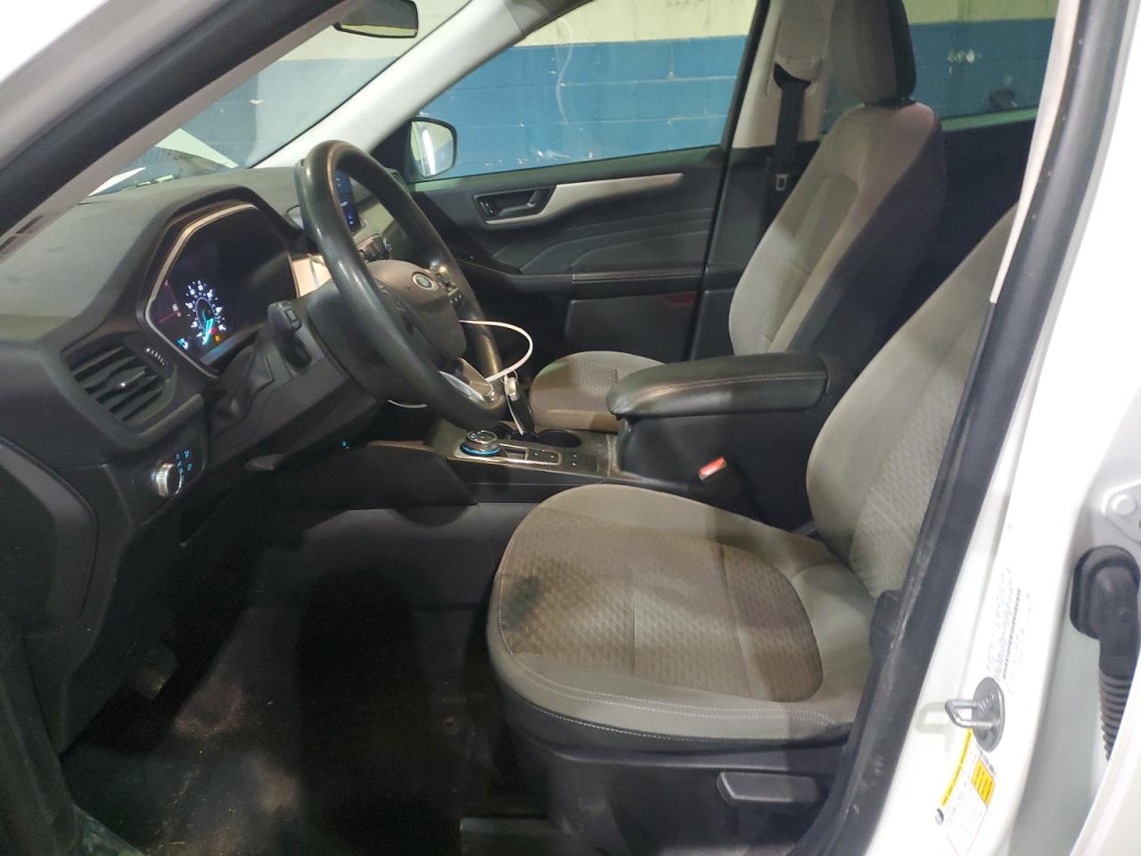 2022 Ford Escape - Image 7