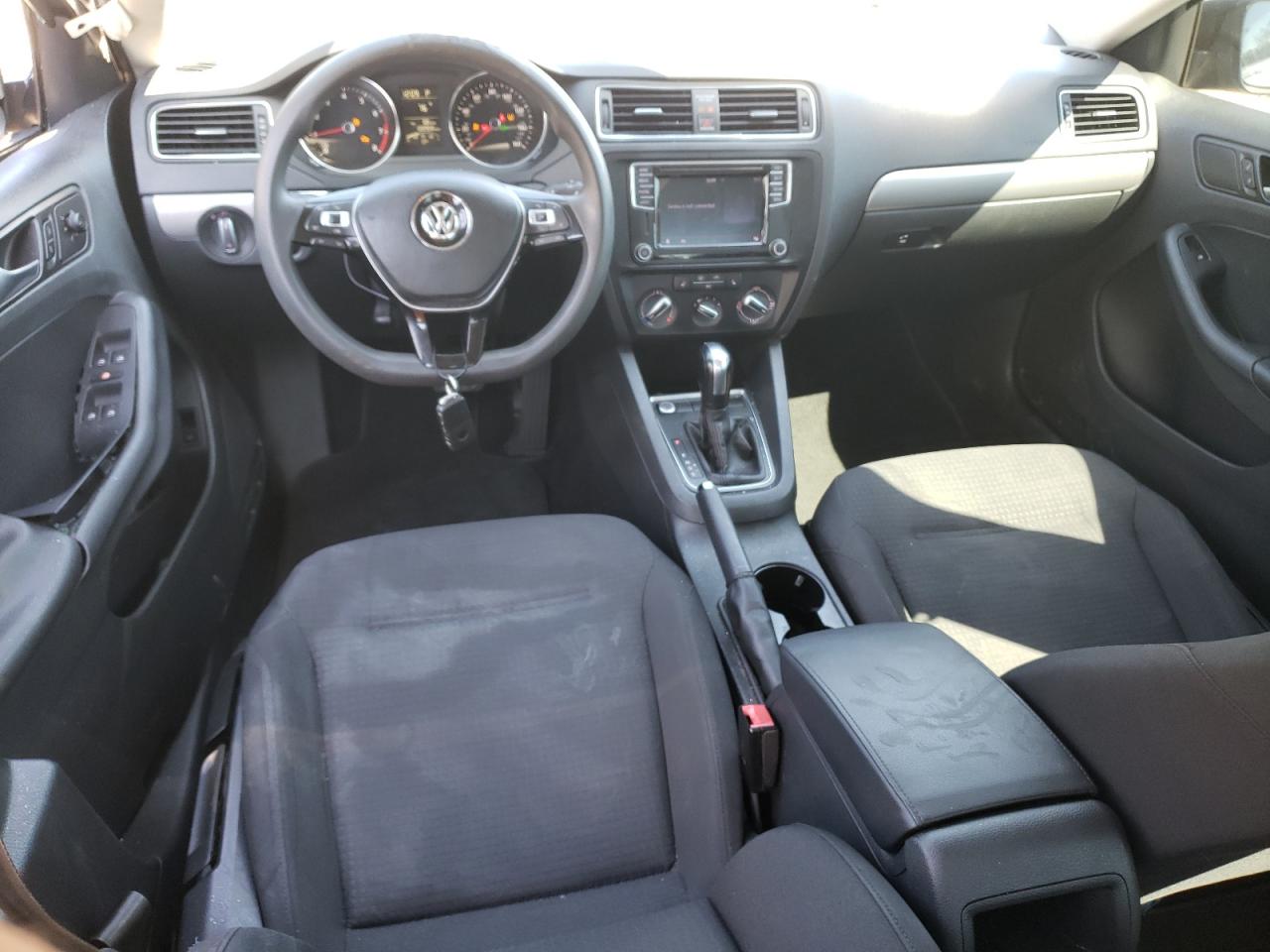 2016 Volkswagen Jetta - Image 8