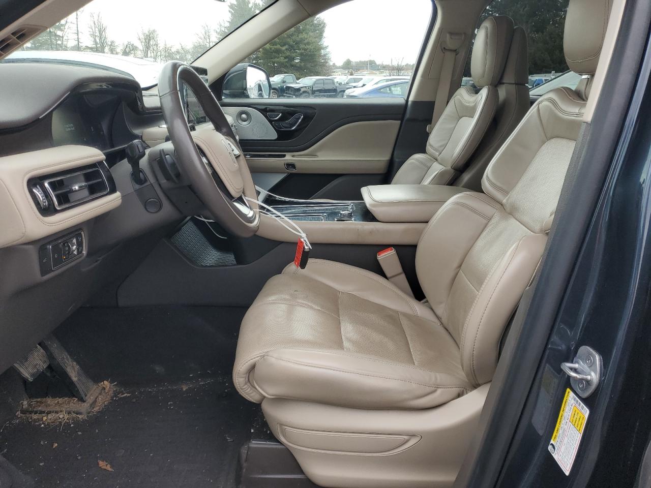 2021 Lincoln Aviator - Image 7