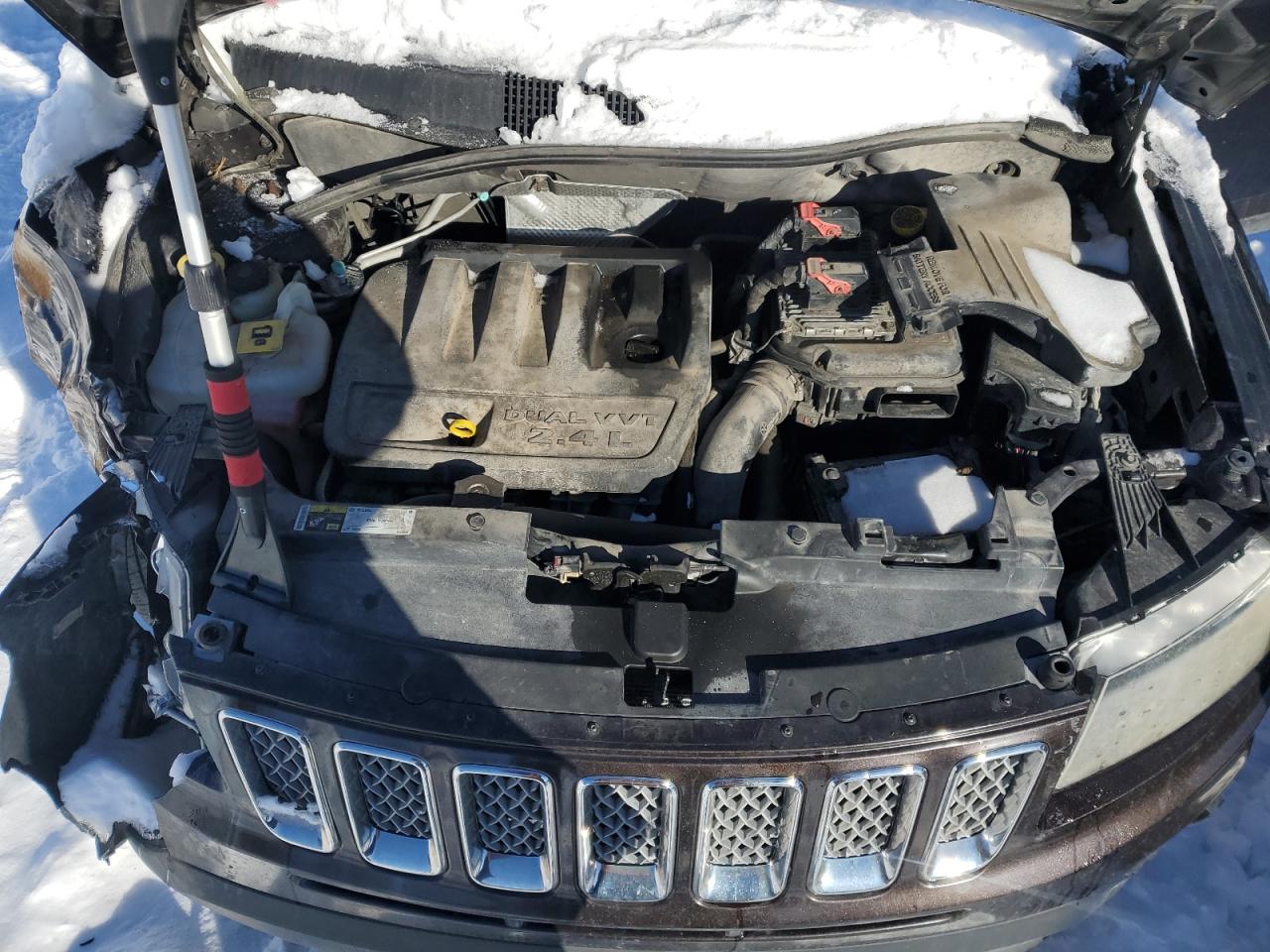 2014 Jeep Compass - Image 12