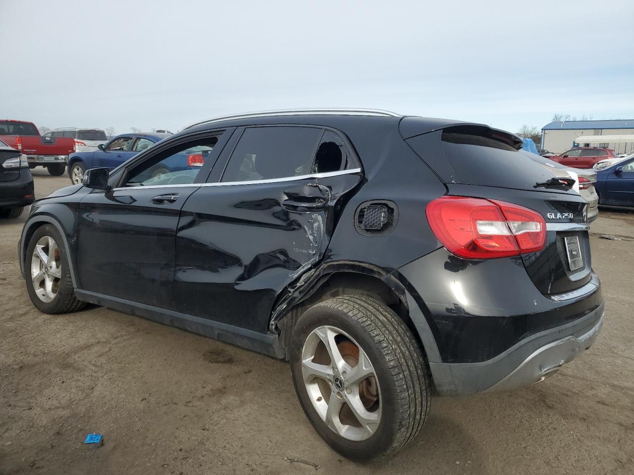 2018 Mercedes-Benz GLA-klasse - Image 2