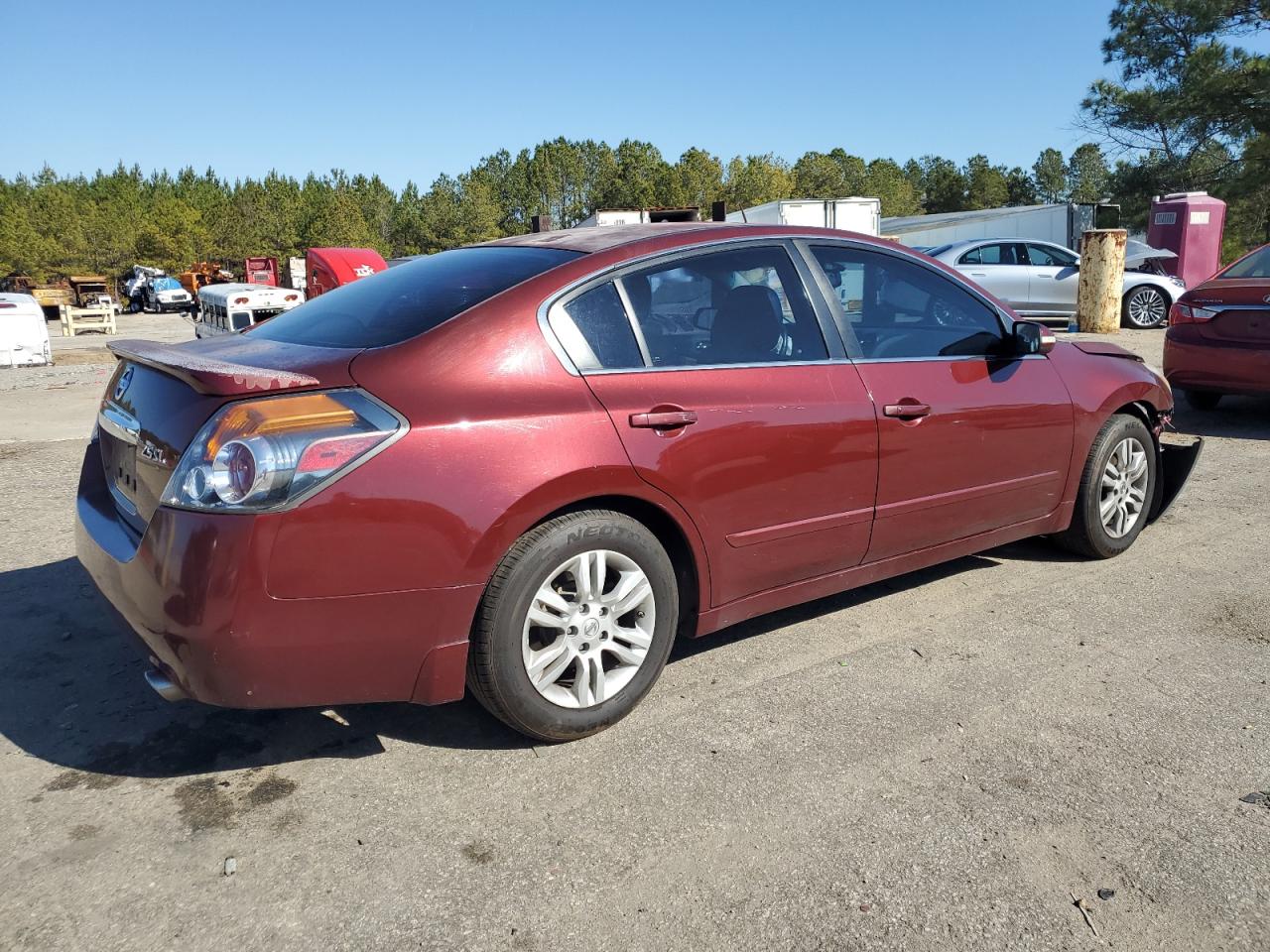 2010 Nissan Altima - Image 3