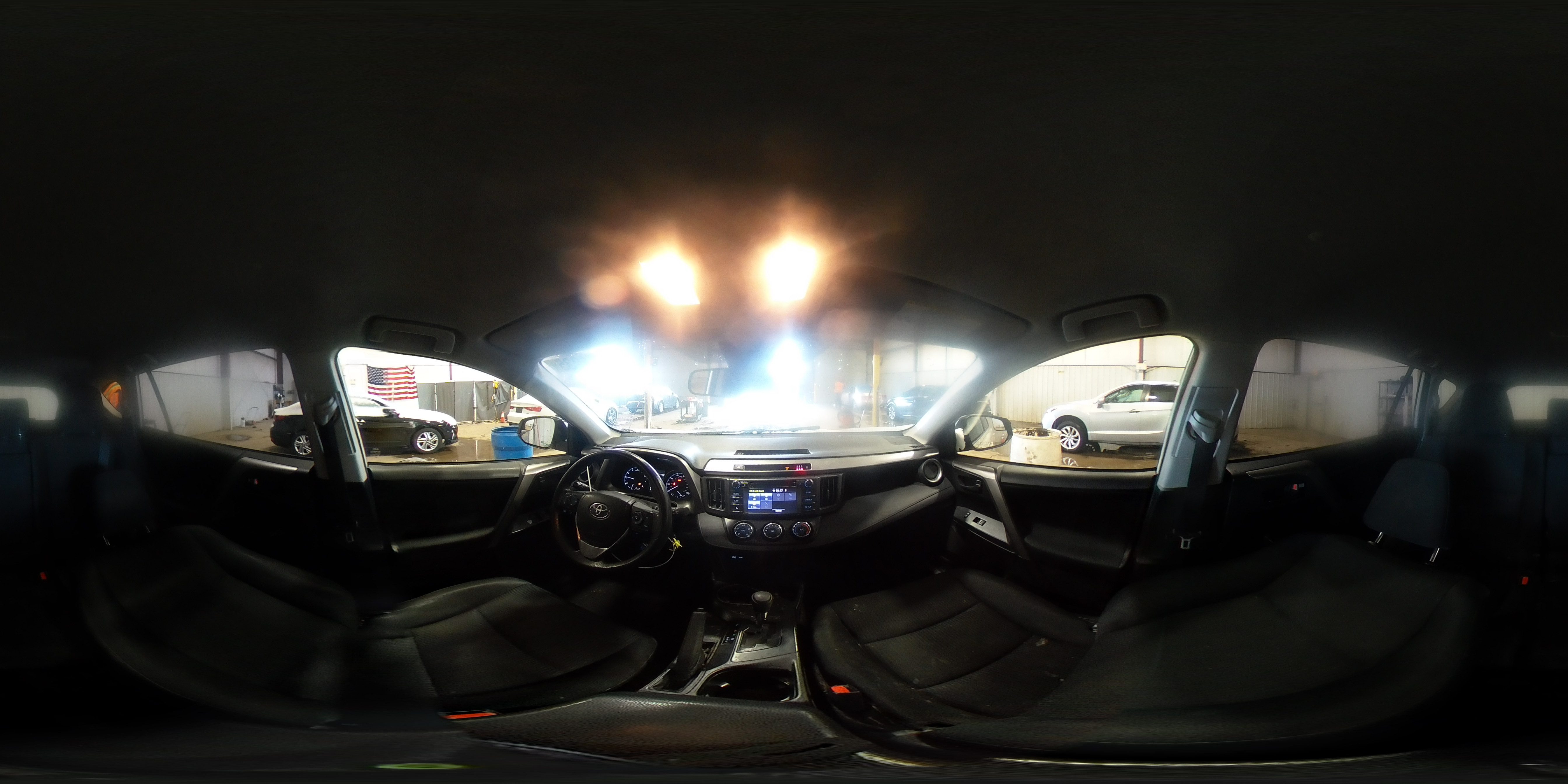2017 Toyota RAV 4 - Image 16