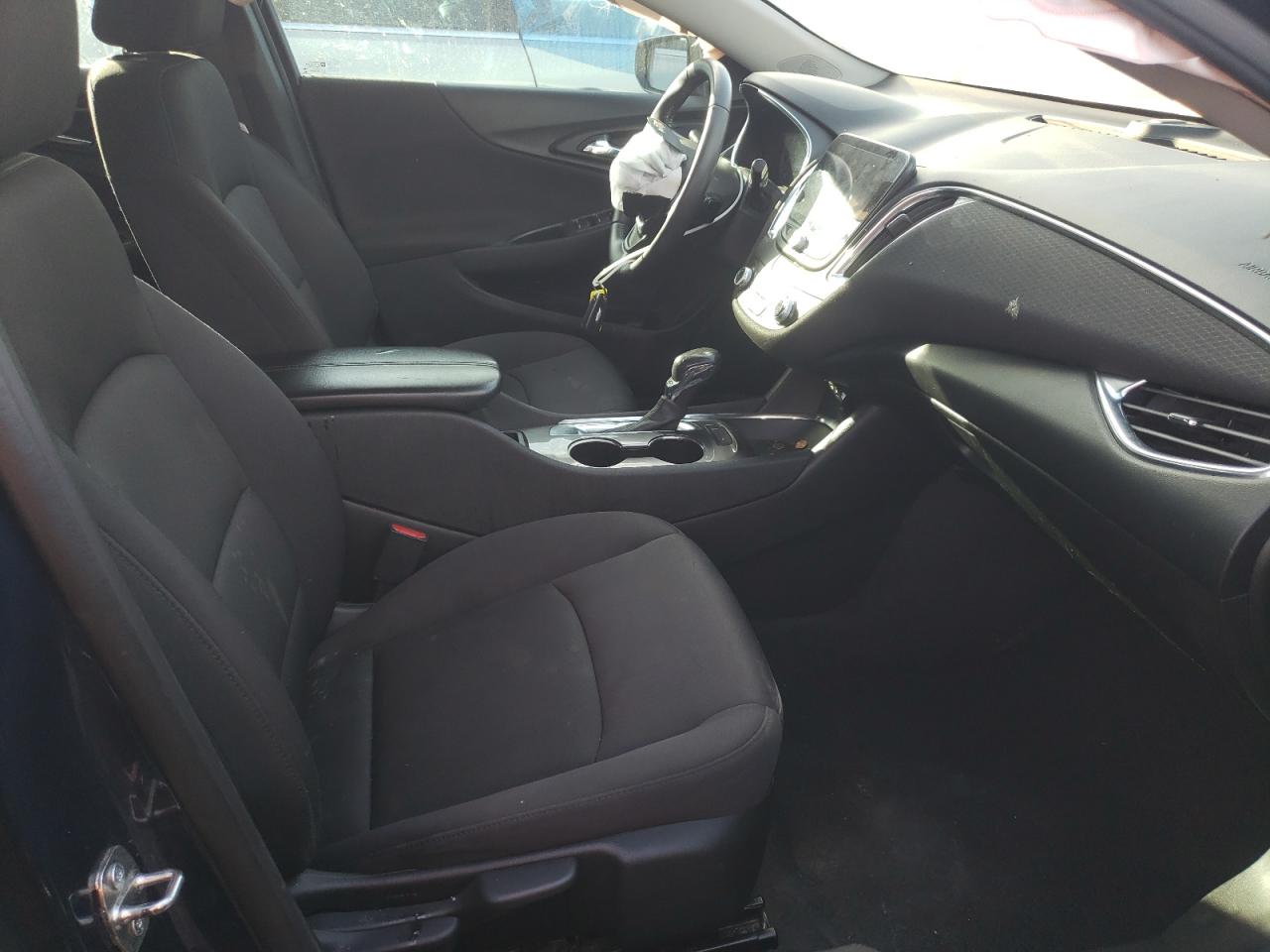 2021 Chevrolet Malibu - Image 7