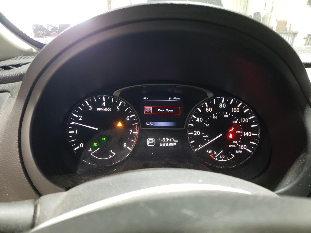 2015 Nissan Altima - Image 9