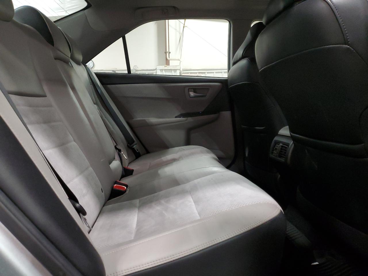 2017 Toyota Camry - Image 10