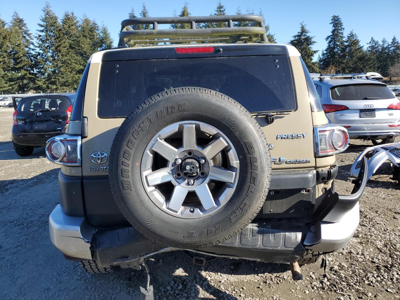 2014 Toyota FJ Cruiser - Image 6