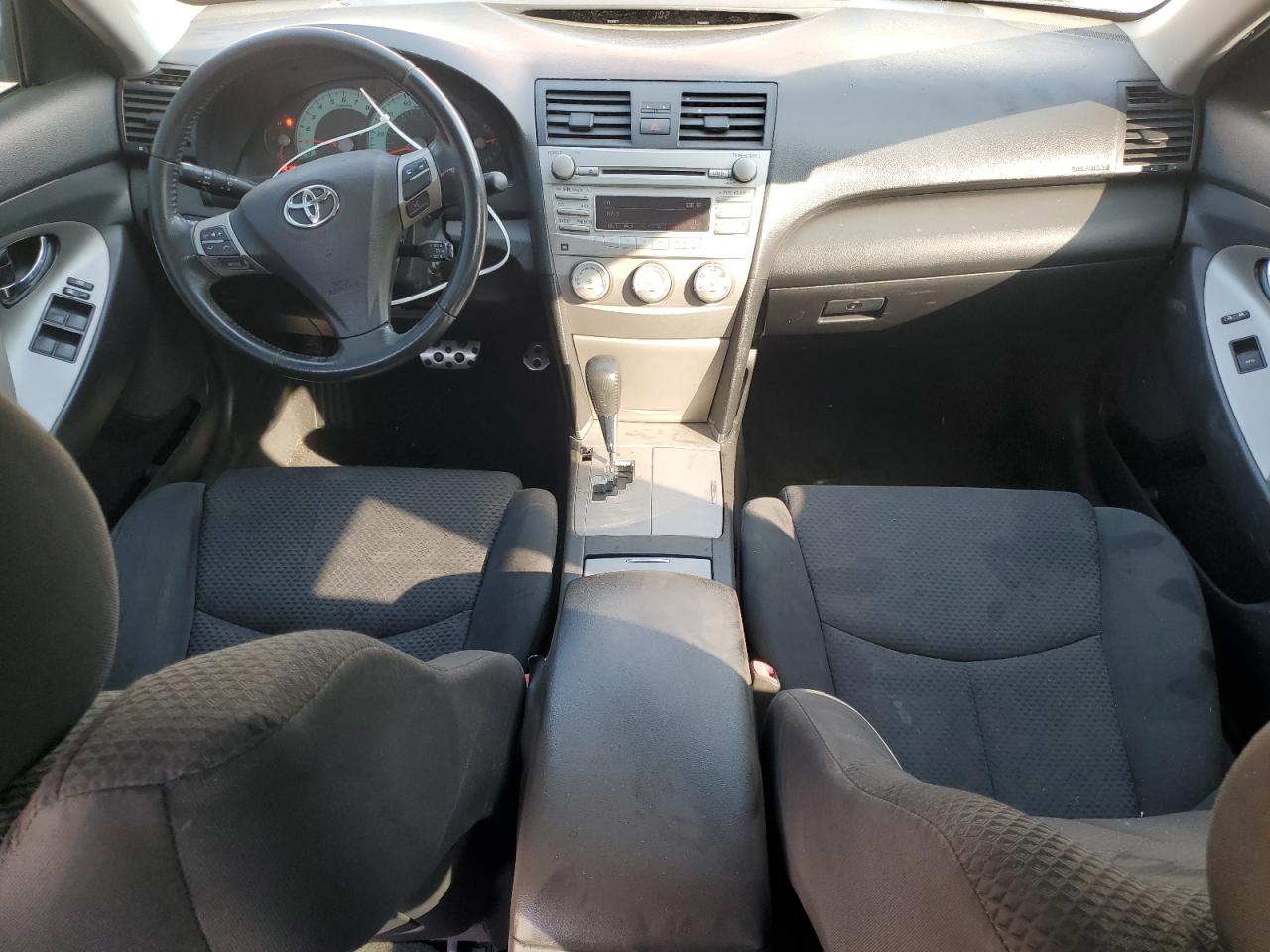 2010 Toyota Camry - Image 8