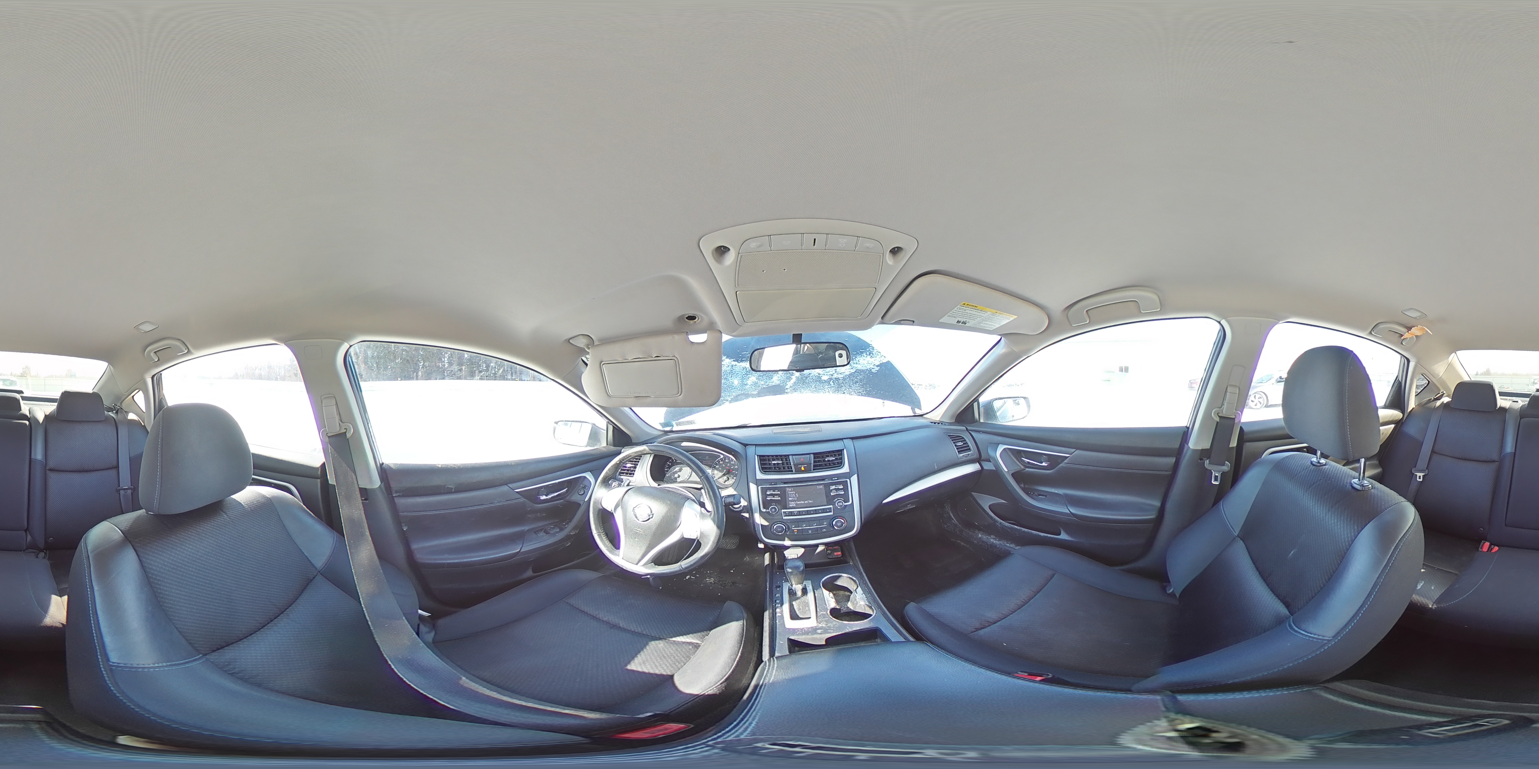 2017 Nissan Altima - Image 13