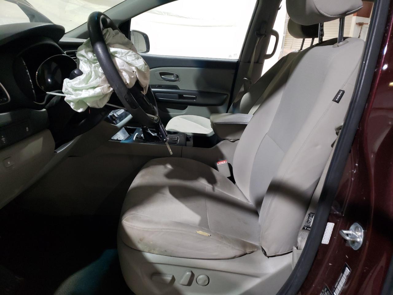 2017 Kia Sedona - Image 7