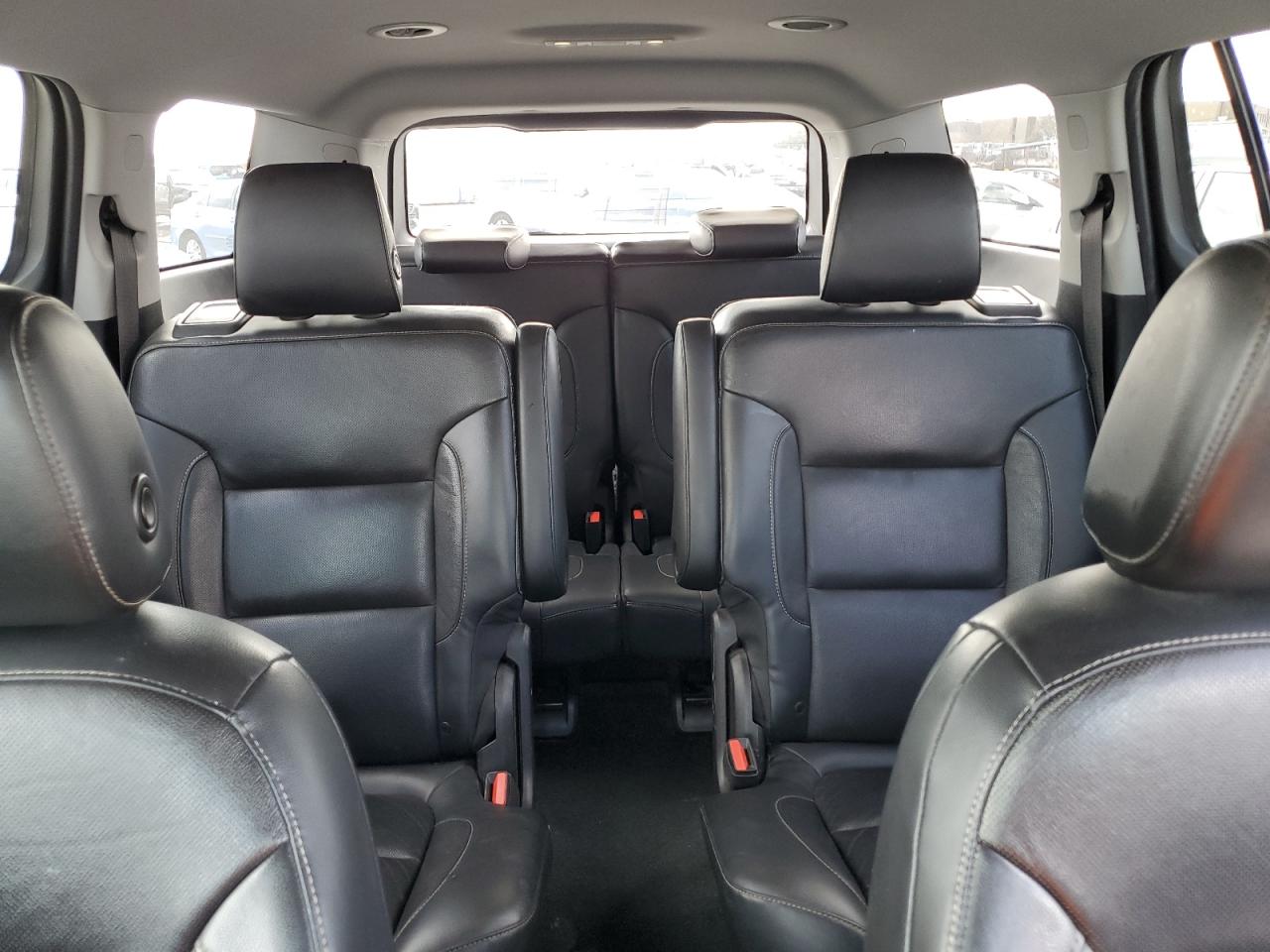 2017 GMC Acadia - Image 10
