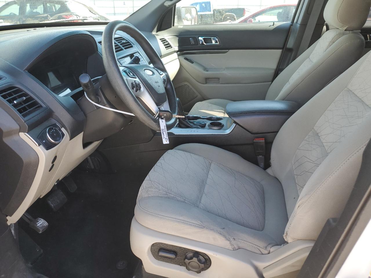 2015 Ford Explorer - Image 7