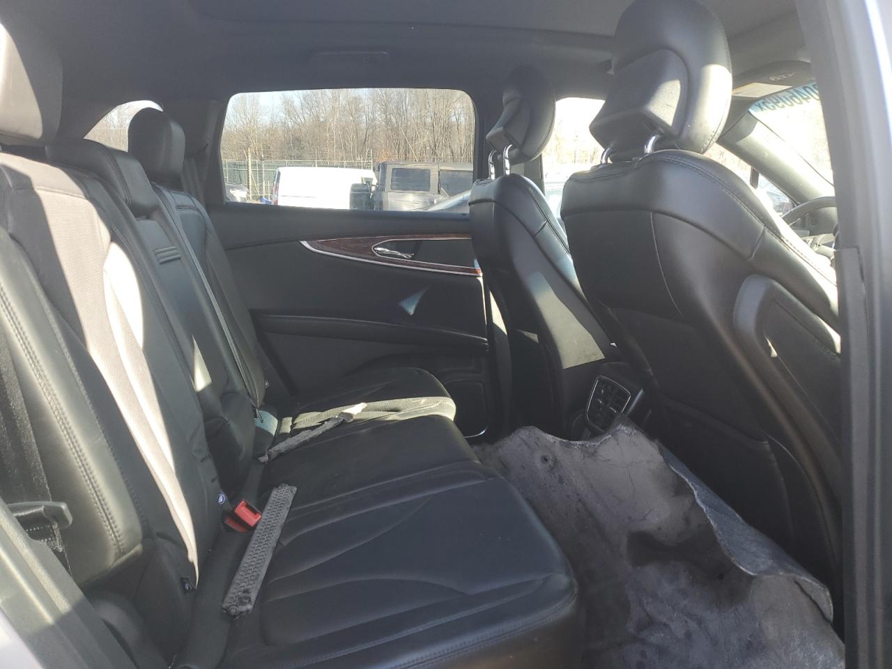 2016 Lincoln MKX - Image 11