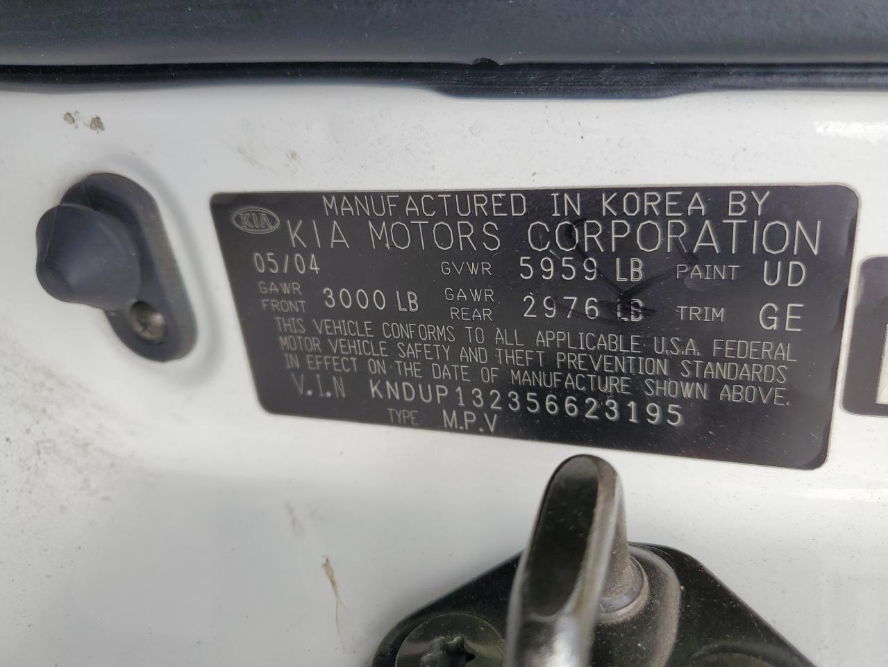 2005 Kia Sedona Ex VIN: KNDUP132356623195 Lot: 46623545