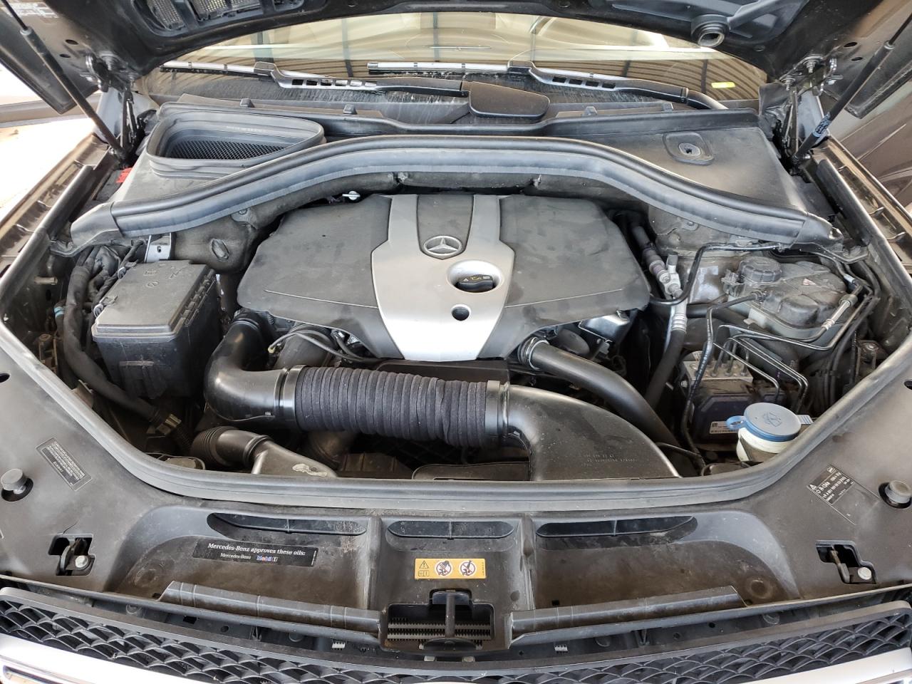 2016 Mercedes-Benz GLE - Image 12