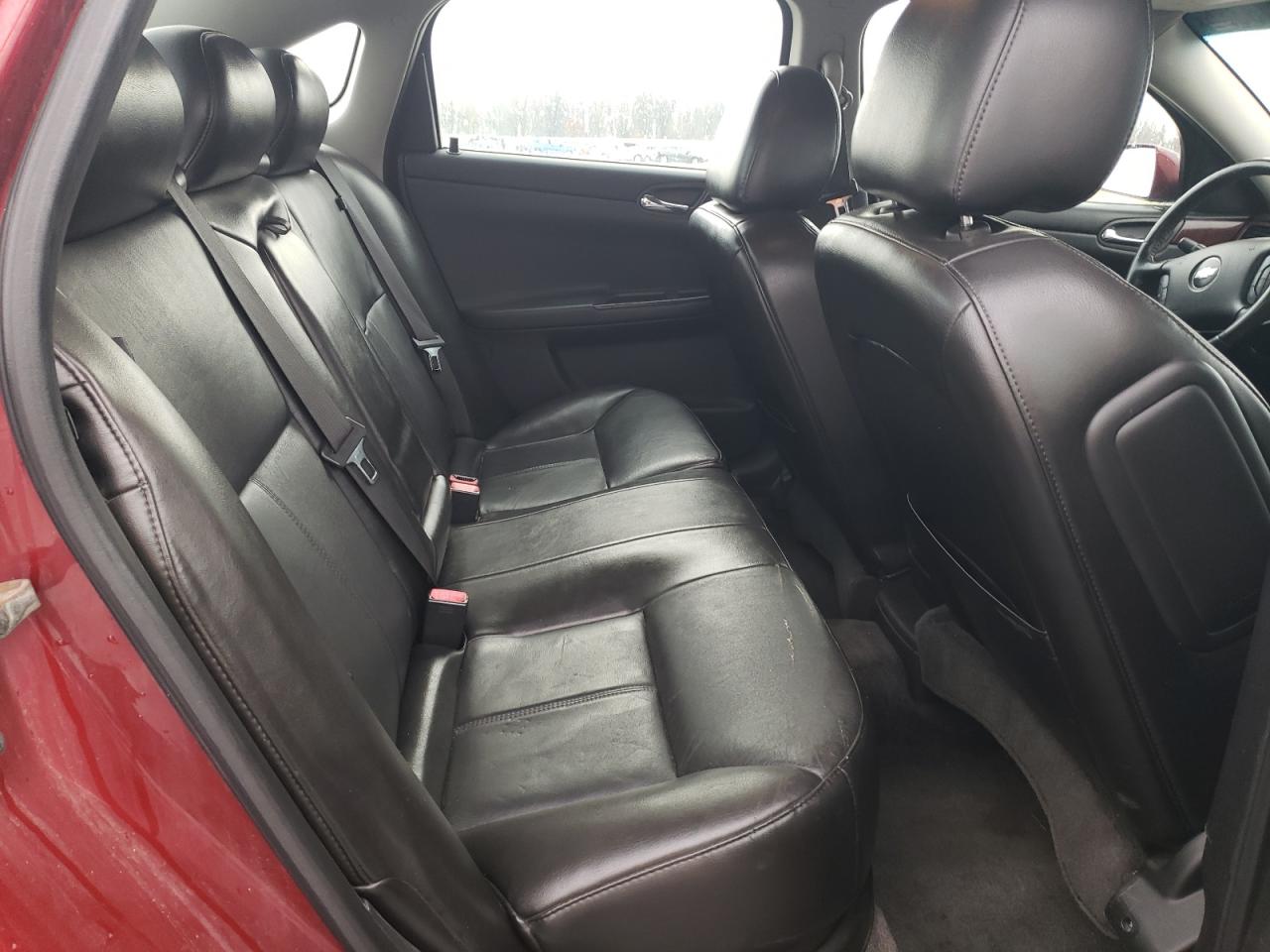 2009 Chevrolet Impala - Image 10