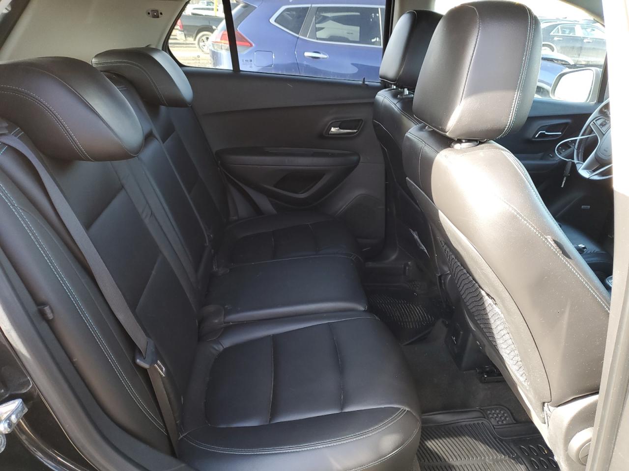 2015 Chevrolet Trax - Image 11