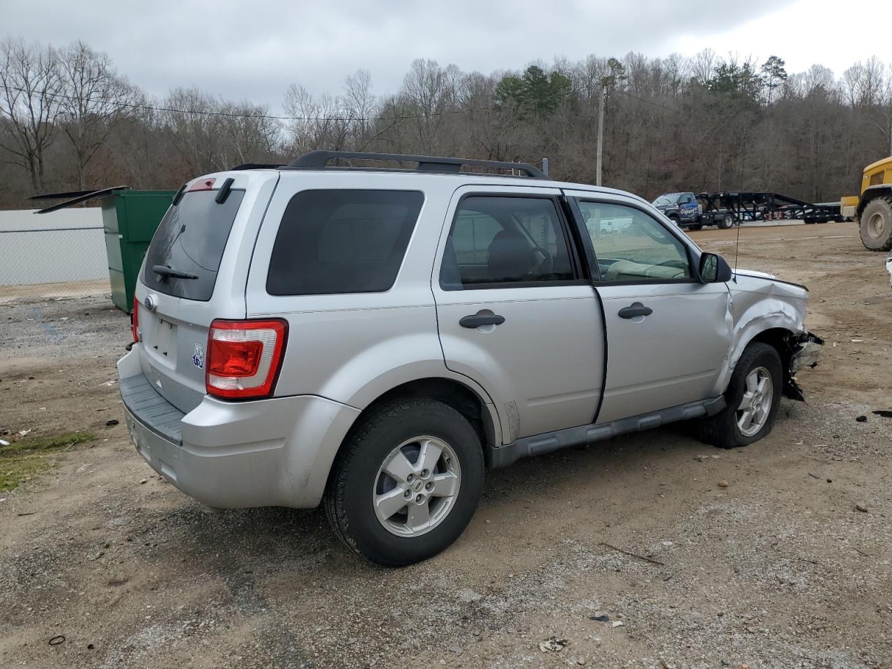 2010 Ford Escape - Image 3