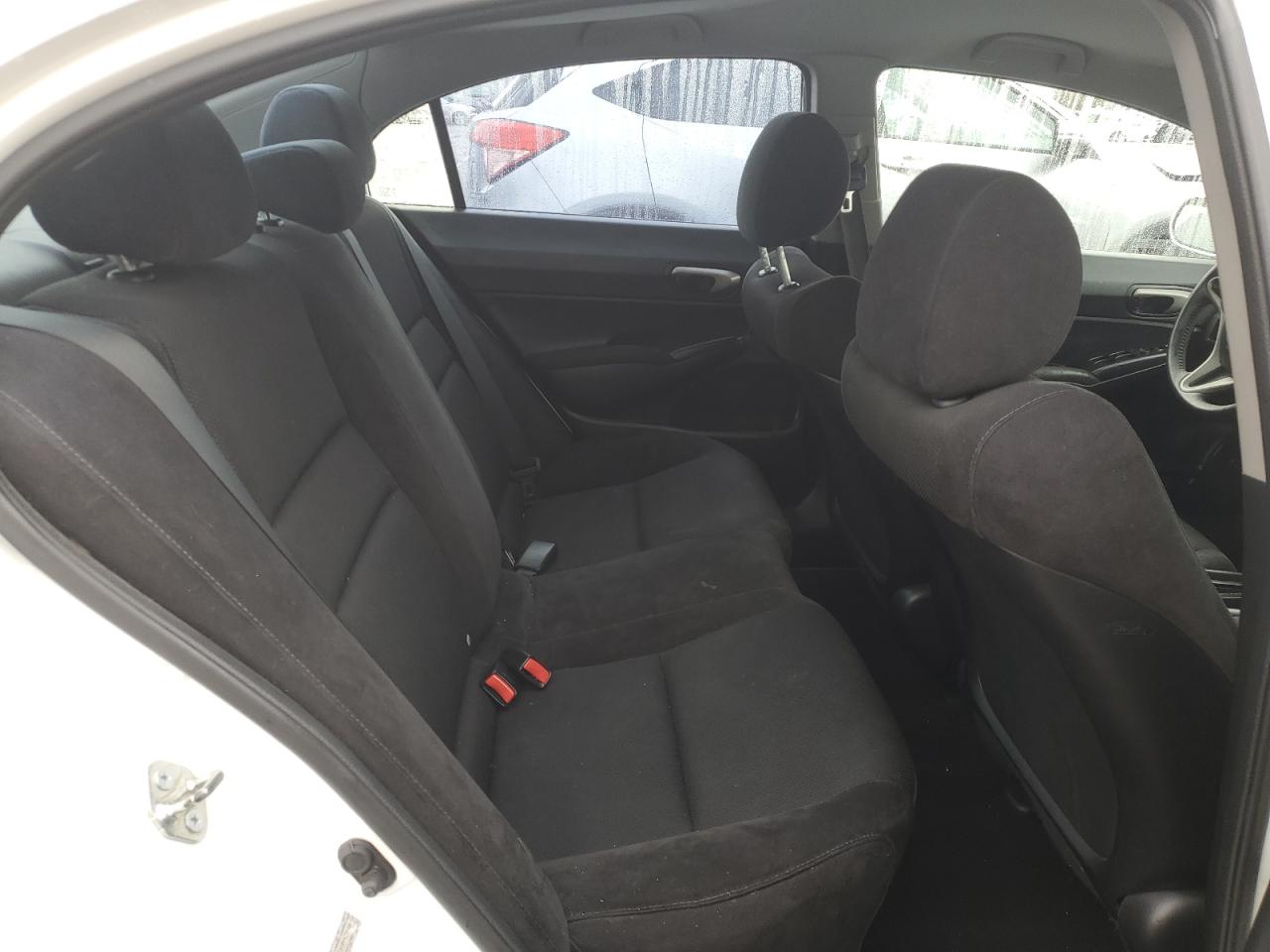 2011 Honda Civic - Image 10
