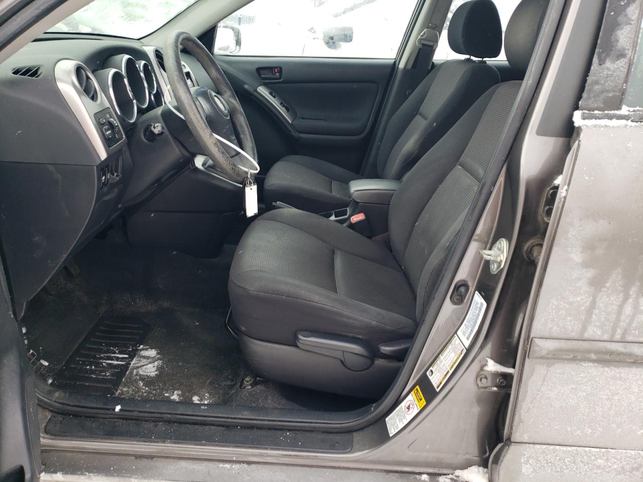2005 Pontiac Vibe - Image 7