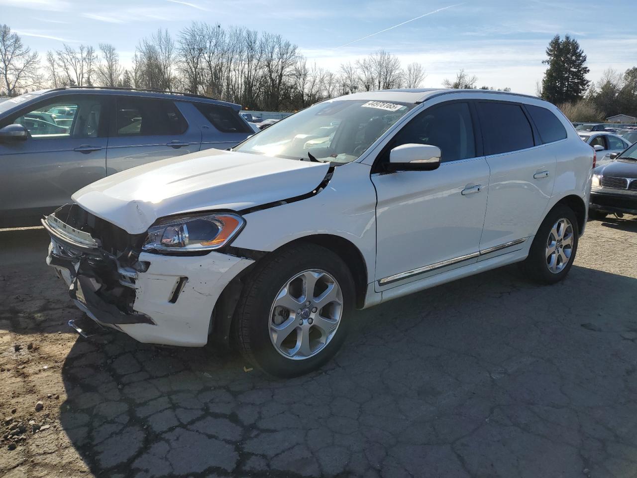 2016 Volvo XC60 - Image 1