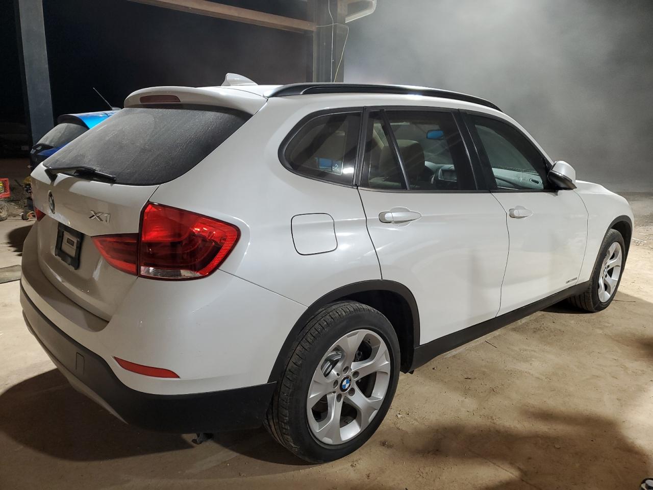 2015 BMW X1 - Image 3