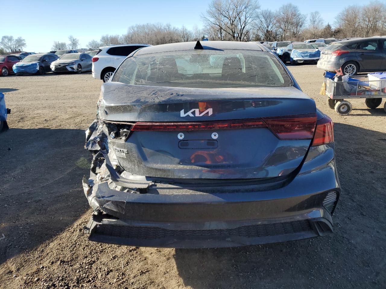 2023 Kia Forte - Image 6