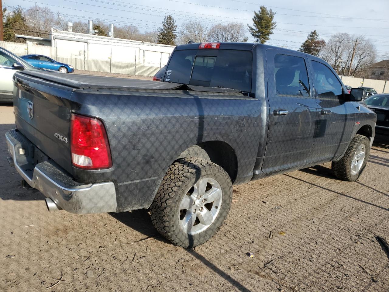 2016 RAM 1500 - Image 3