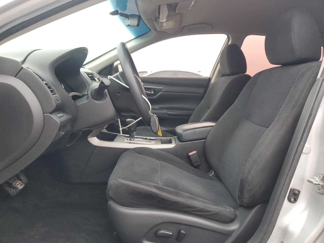 2015 Nissan Altima - Image 7