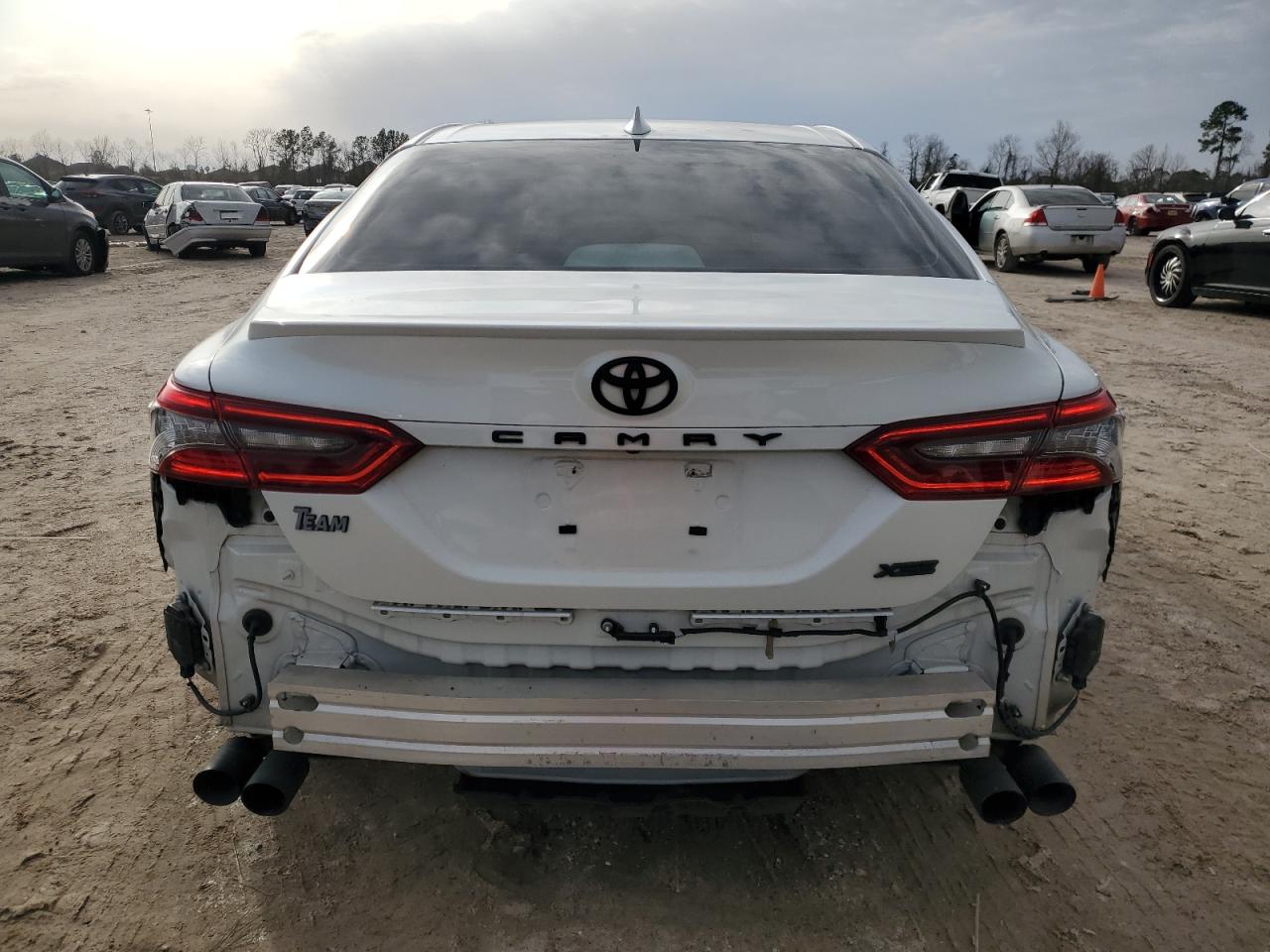 2022 Toyota Camry - Image 6