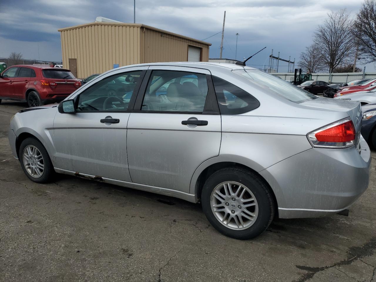 2010 Ford Focus - Image 2