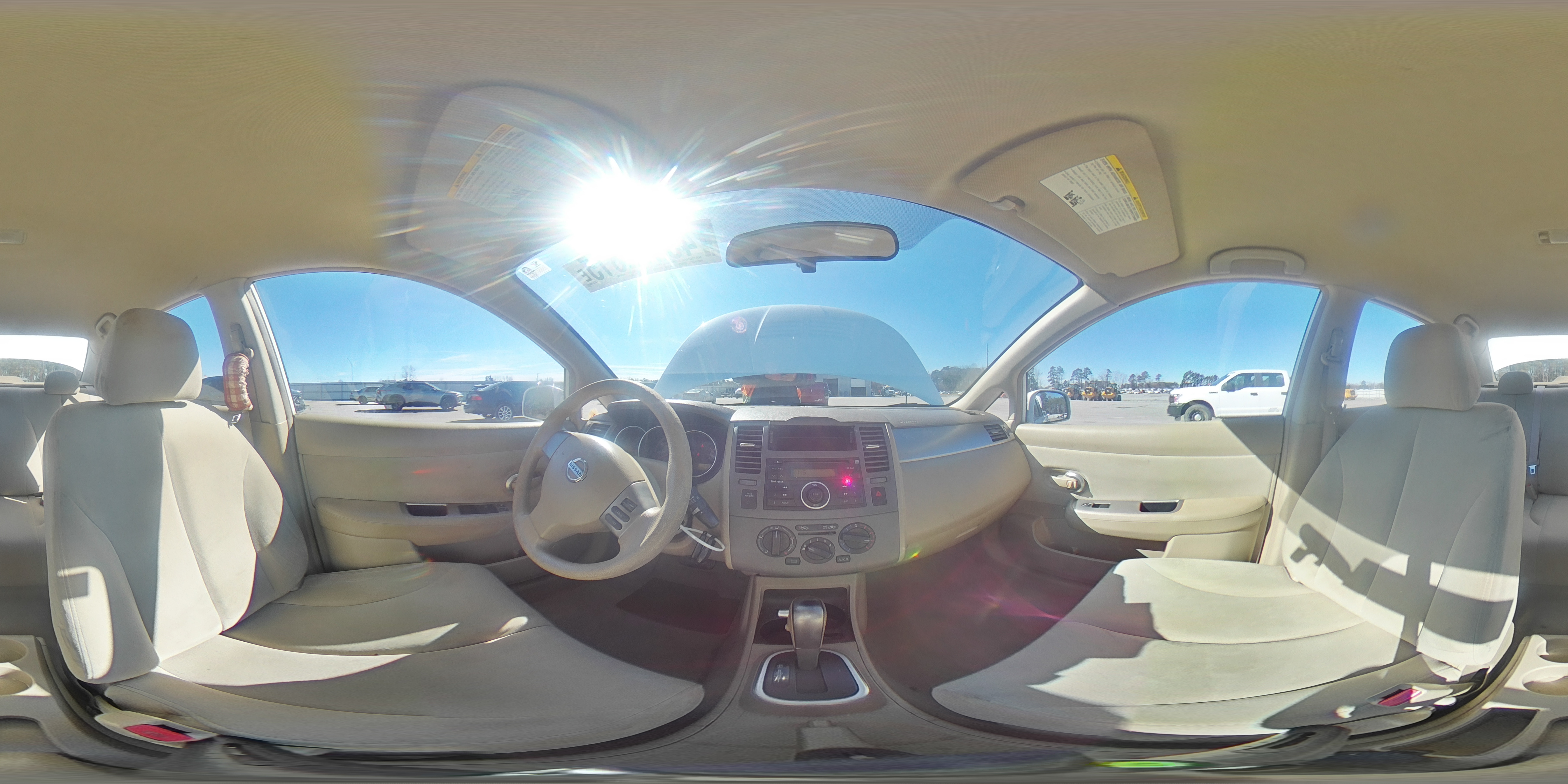 2008 Nissan Versa - Image 13