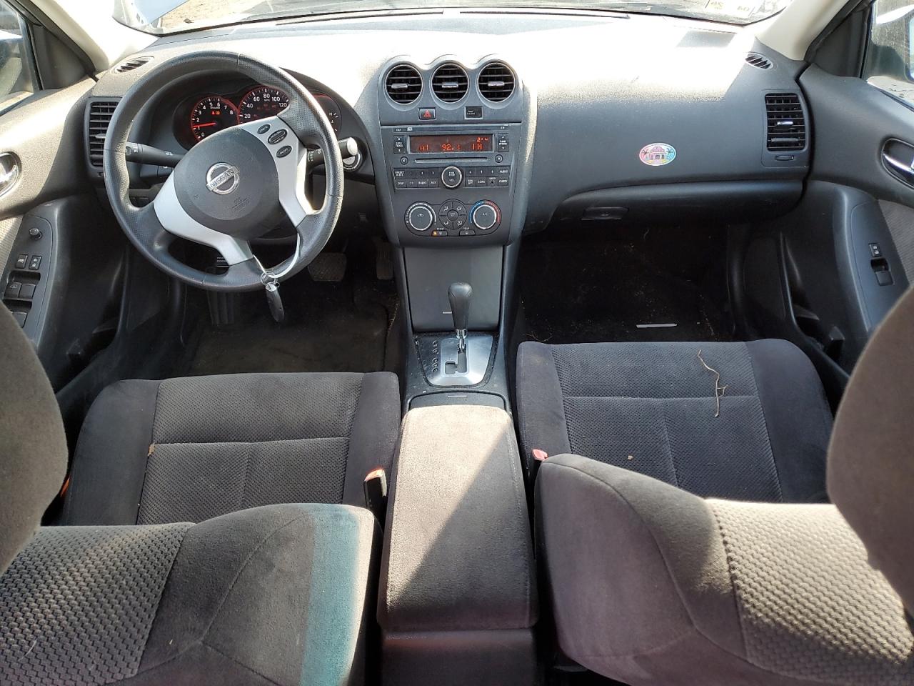 2009 Nissan Altima - Image 8