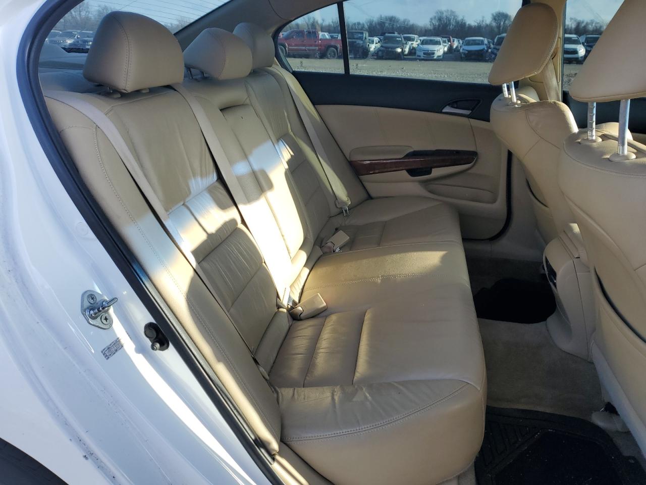 2011 Honda Accord - Image 10