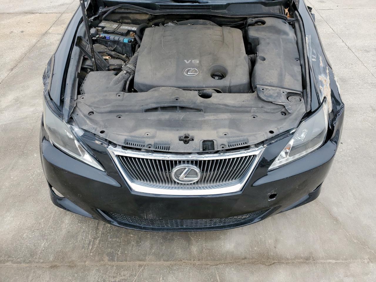 2006 Lexus IS - Image 12