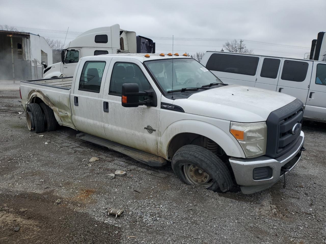 2014 Ford F350 - Image 4
