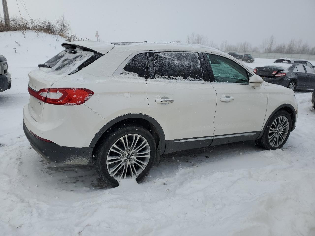 2016 Lincoln MKX - Image 3