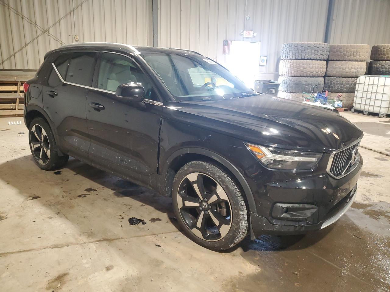 2019 Volvo XC40 - Image 4