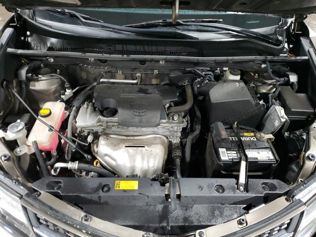 2015 Toyota RAV 4 - Image 12