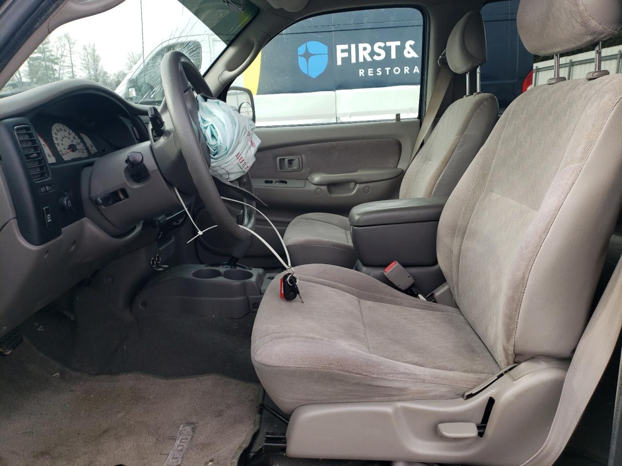 2004 Toyota Tacoma - Image 7