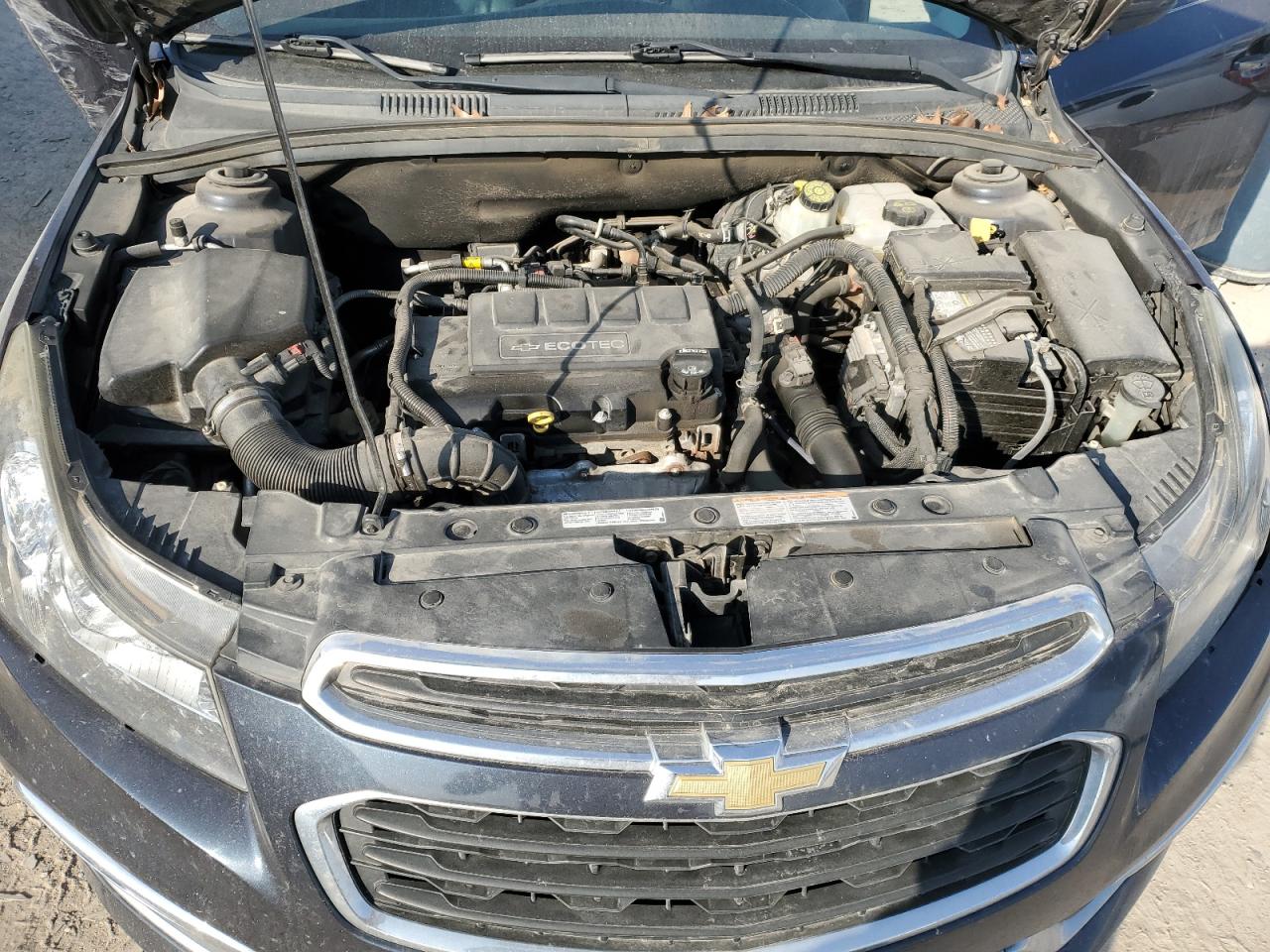 2015 Chevrolet Cruze - Image 11