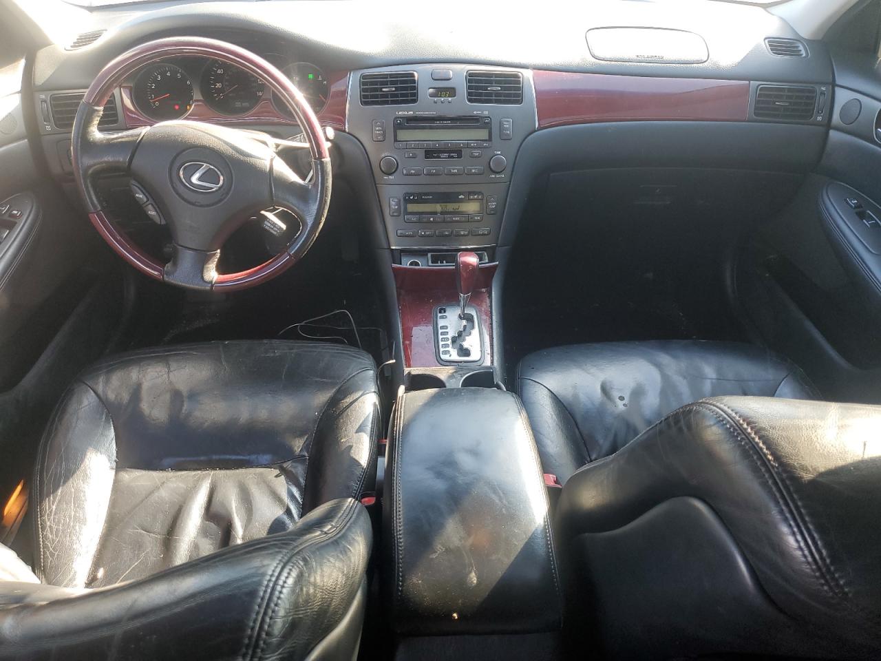 2003 Lexus ES - Image 8