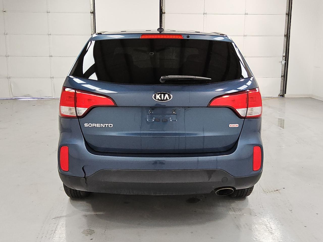 5XYKT3A6XFG586990 2015 Kia Sorento Lx