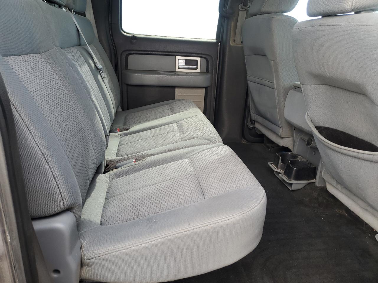 2011 Ford F-150 - Image 10